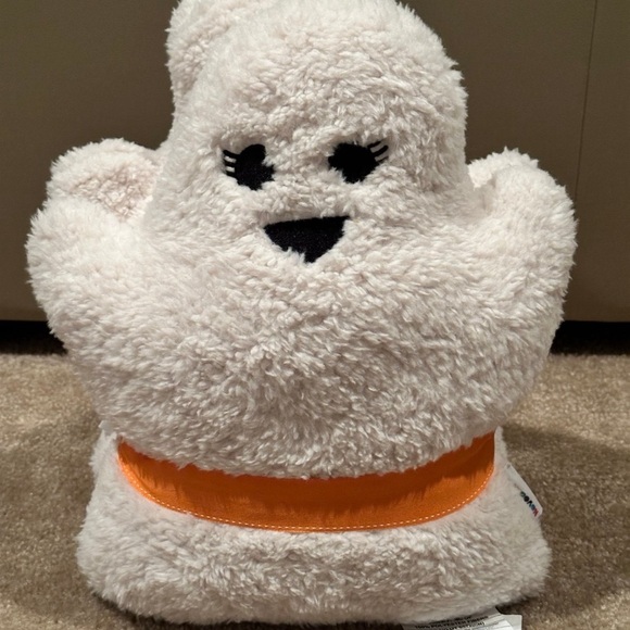 Ghost pillows - Picture 3 of 3